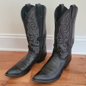 Justin Pointed Toe Cowboy Boots